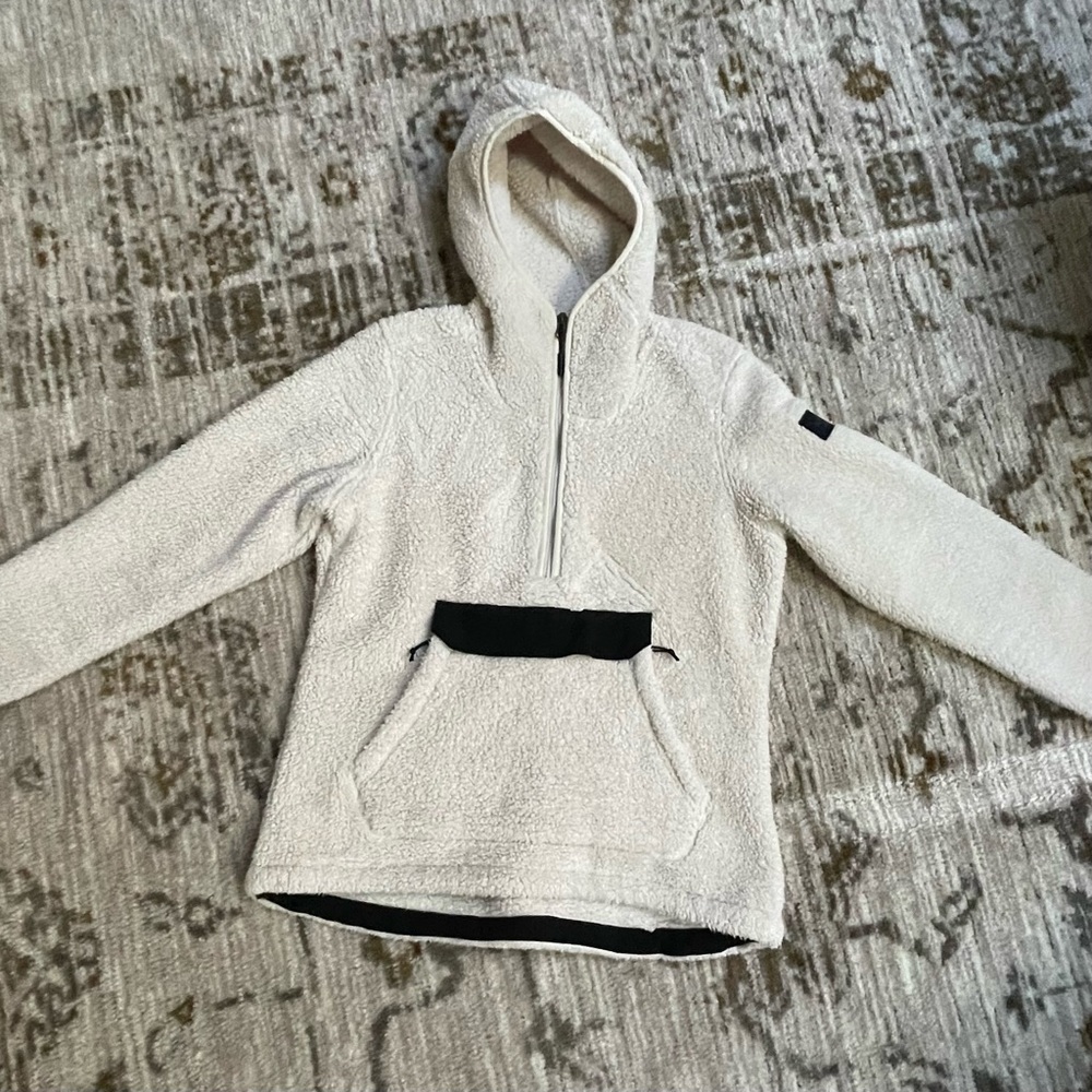 The North Face Campshire Sherpa Fleece Pullover Hoodie